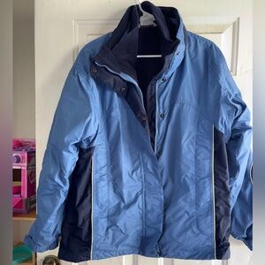 Columbia Women’s Light Blue and Navy Puffer Jacket
